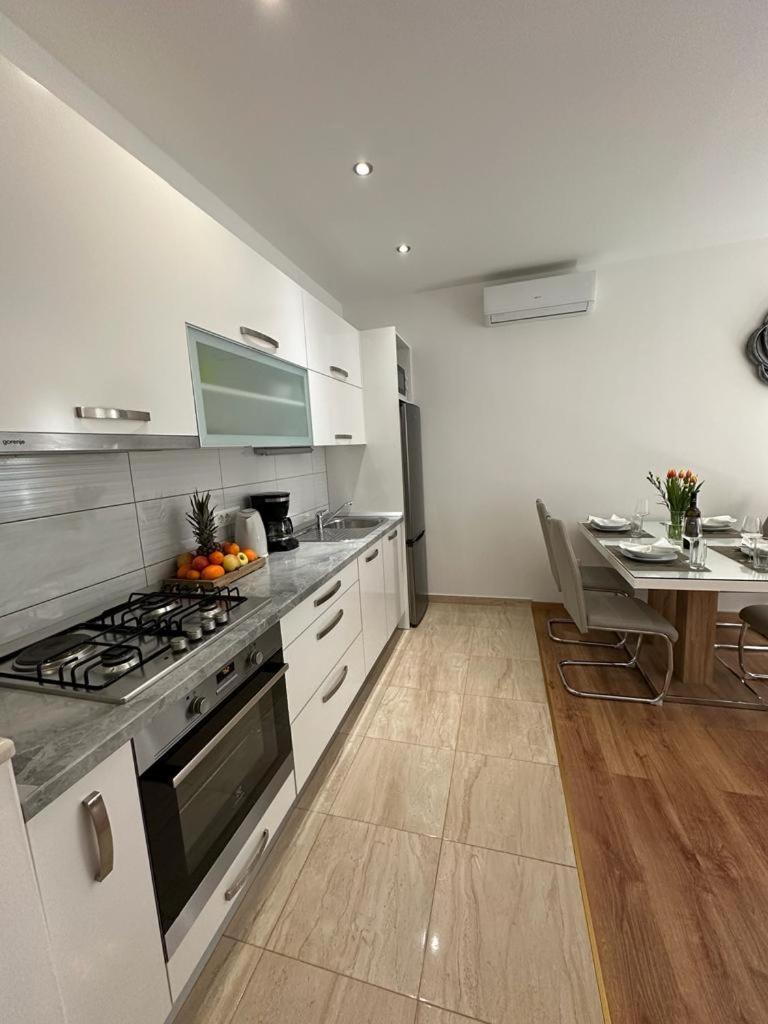 Apartmani Vice Brela Exterior foto