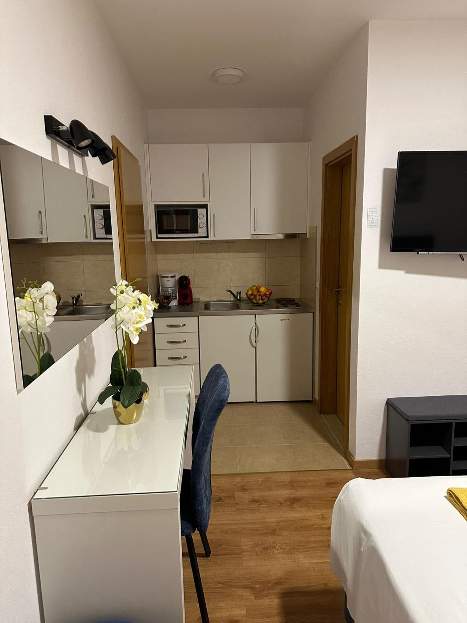 Apartmani Vice Brela Exterior foto